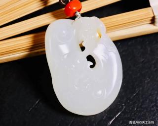 和田玉新手入门必备!第一次买玉的"九买九不买"!
