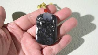 和田玉籽料吊坠上身真的绝了✨